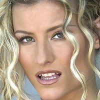 Kerri Kendall Naken