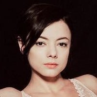 Laura Glavan Naken