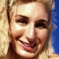 Laura Loomer Naken