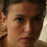 Laura Vasiliu Naken