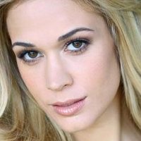 Lauren Elise Naken