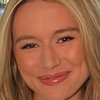 Lia Lewis Naken