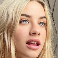 Lilblondii Naken