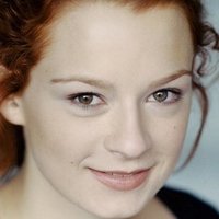 Lilian Naumann Naken