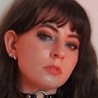 Lilith Llewellyn Naken