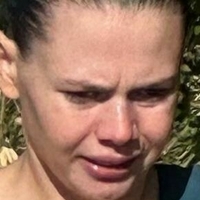 Lucia Hawley Naken