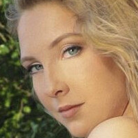 Madison Gray Naken