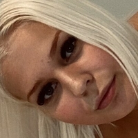Mariannika Naken