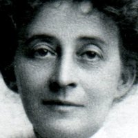 Marie Webster Naken