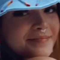 Mel Maia Naken