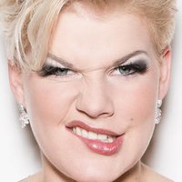 Melanie Muller Naken