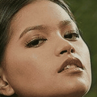 Micaella Raz Naken