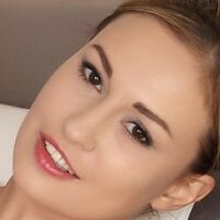 Mila Secret Naken