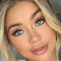 Morgan Avery Naken