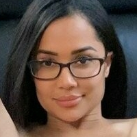 Nailah Rossi Naken
