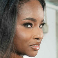 Naomi Fox Naken