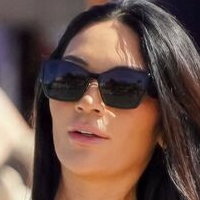 Nigora Whitehorn Naken