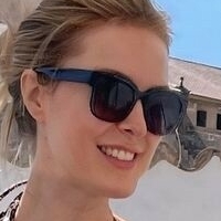 Nina Ensmann Naken