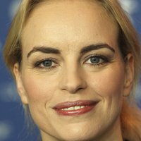 Nina Hoss Naken