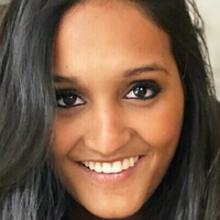 nina-lea Naken