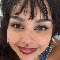 nosheylin Naken
