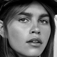Olivia Aarnio Naken