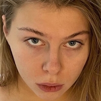 Paupauline Naken