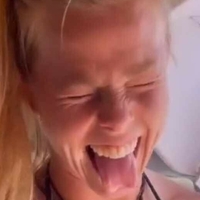 Petra Arvela Naken