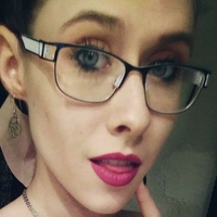 pr3ttyp1nkpussy Naken