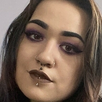 Queen Ari Naken