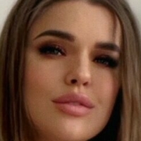 queen-kylie Naken