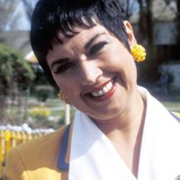Ruth Madoc Naken