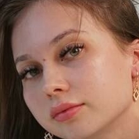Saldyrkina Naken