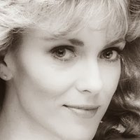 Sandy Brooke Naken