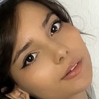 Sara Wolf Naken