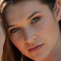 Serena Wood Naken