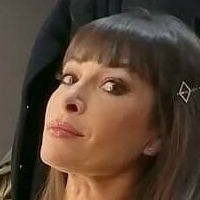Sheila Grembiule Naken