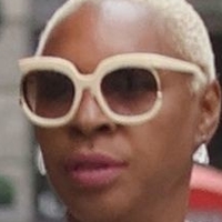 Sonique Naken
