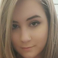 stellz Naken