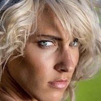 Stephanie Moore Naken