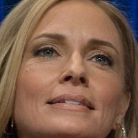 Susanna Thompson Naken
