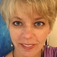 Tara Alexander Naken