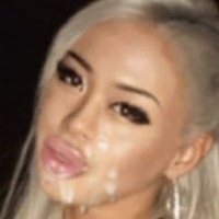 Tiffany Luu Naken
