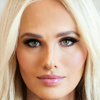 tomilahren Naken