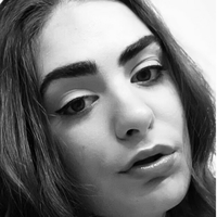 Veronica Correia Naken