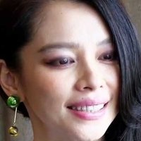 Vivian Hsu Naken