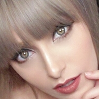 Vixence Naken