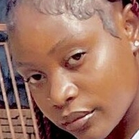 Vunene Taiwo Mabunda Naken