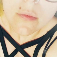 Your Favorite Dumb Btch Naken